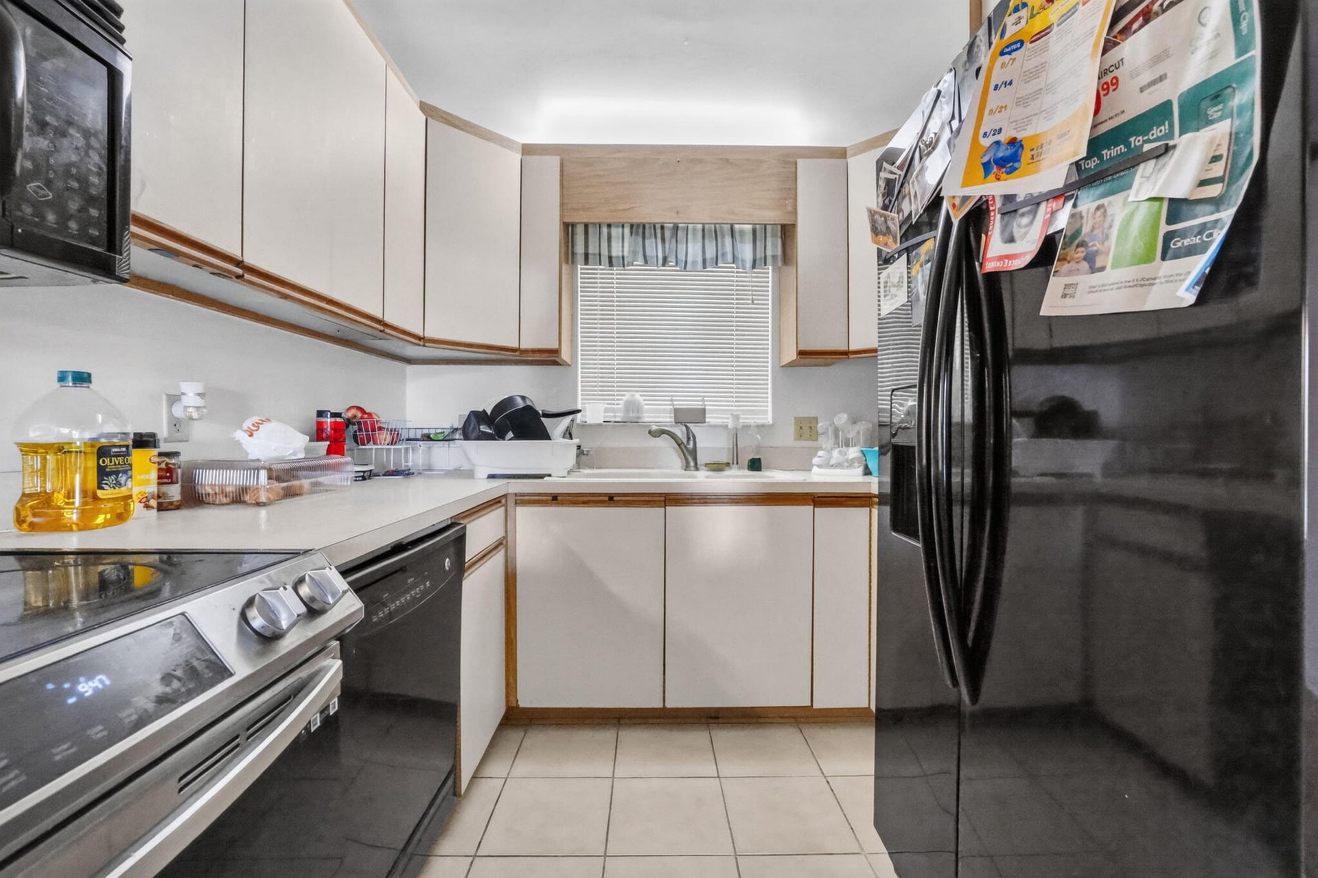 Unit 202 photo 4