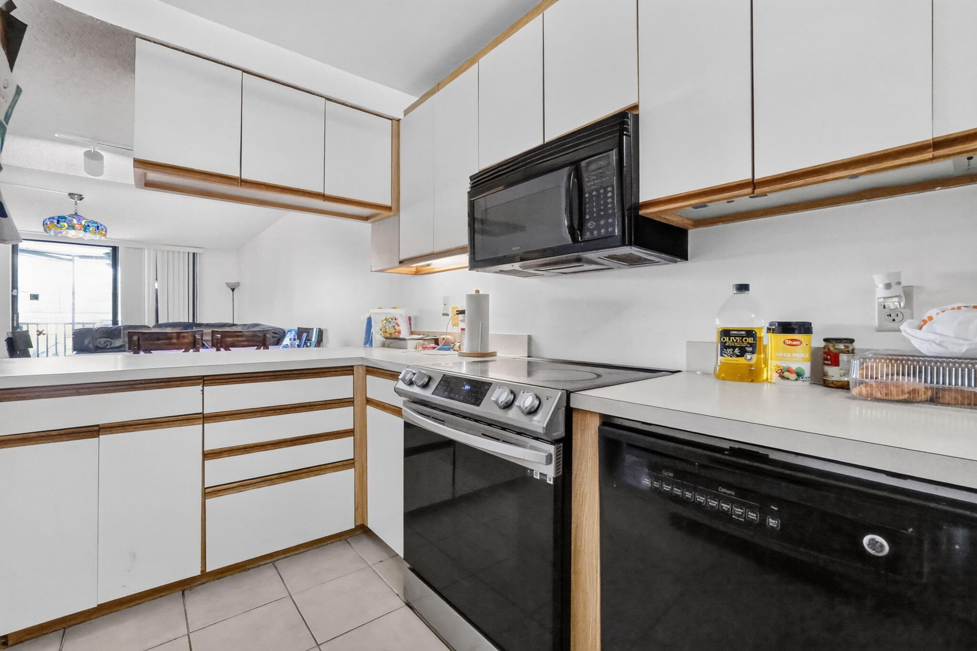 Unit 202 photo 5