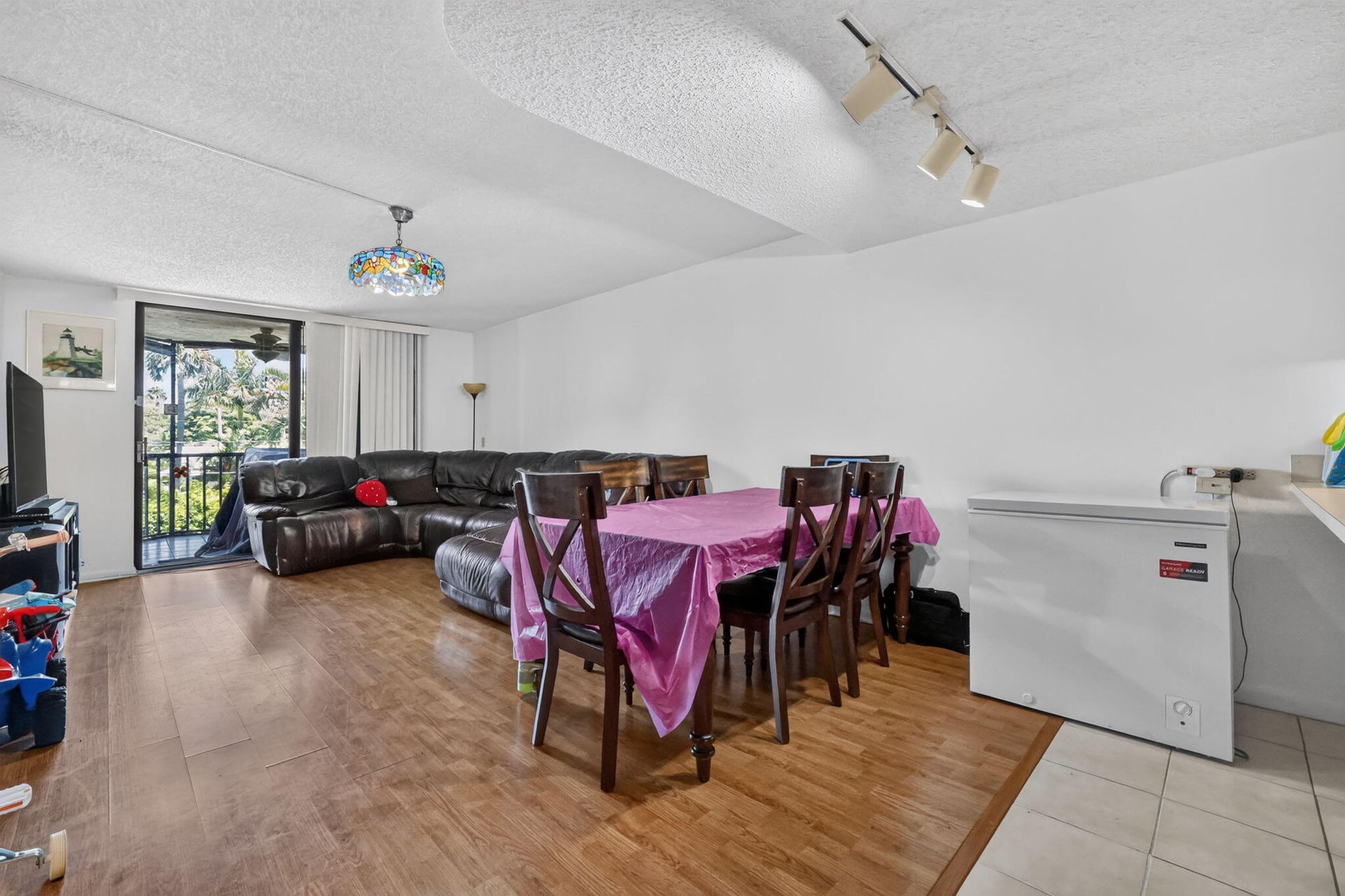Unit 202 photo 9