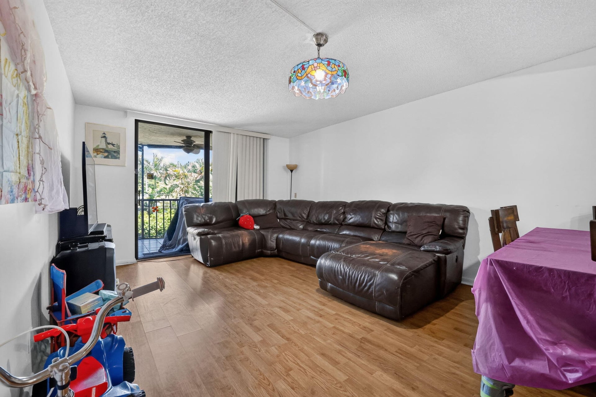Unit 202 photo 11