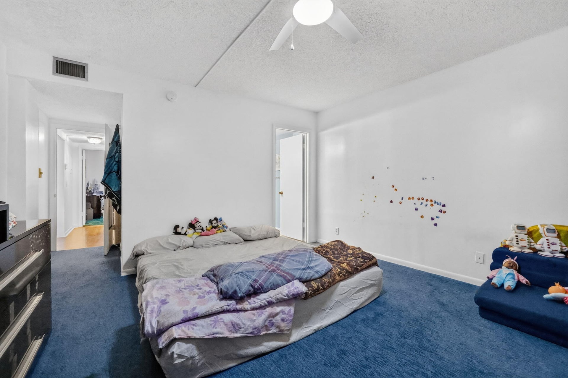 Unit 202 photo 22