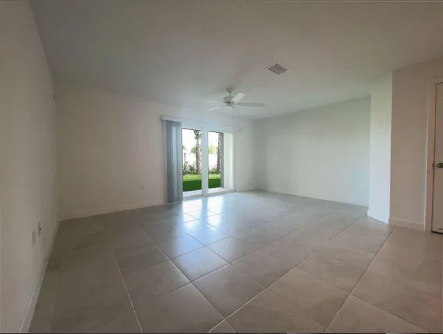 Residence photo 4