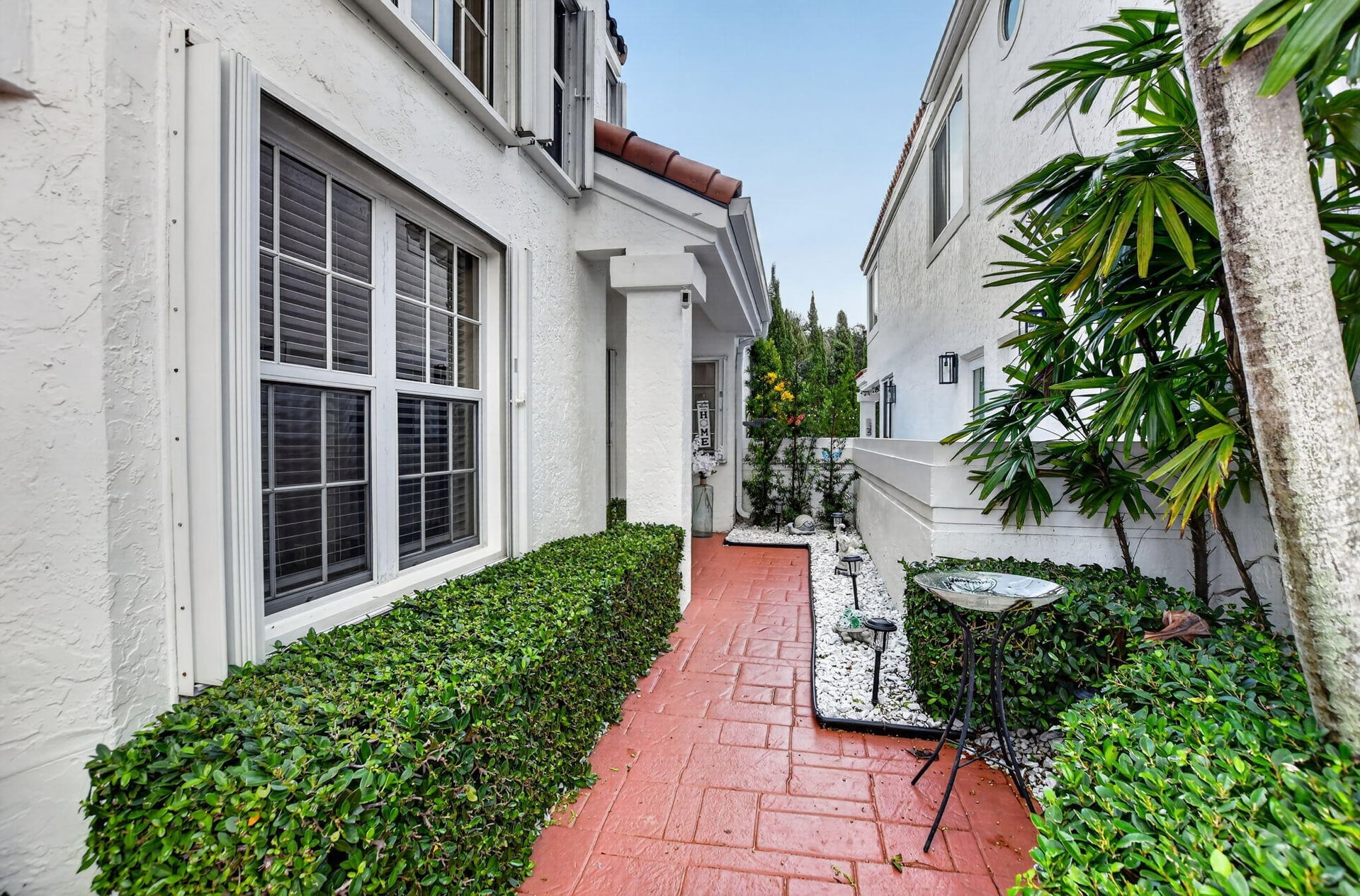 Residence photo 2
