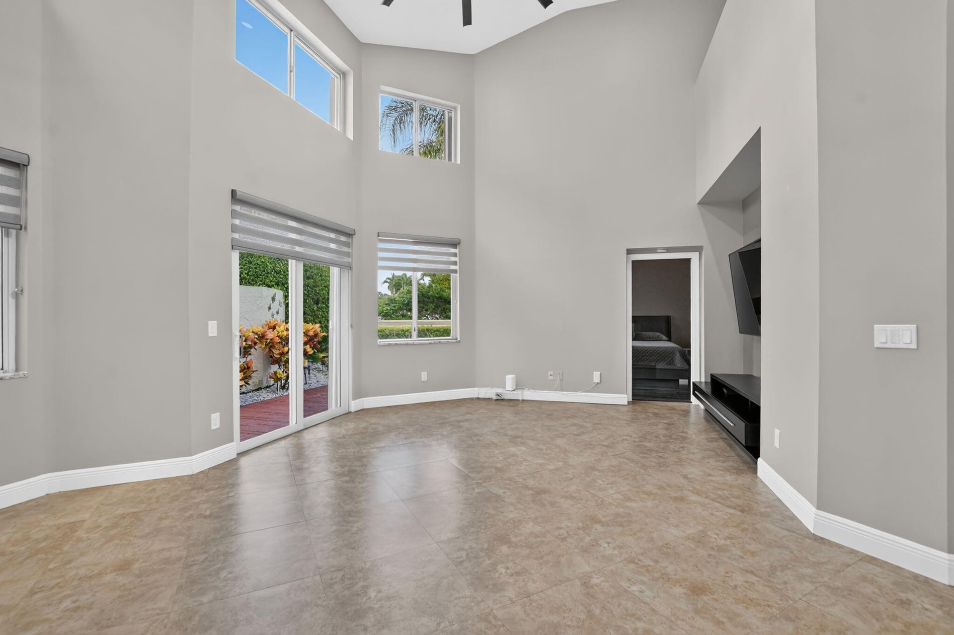 Residence photo 5