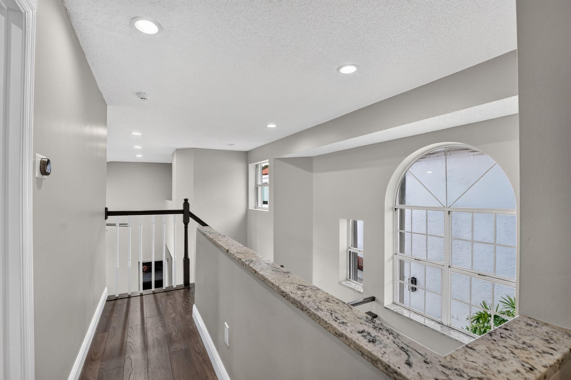 Residence photo 19