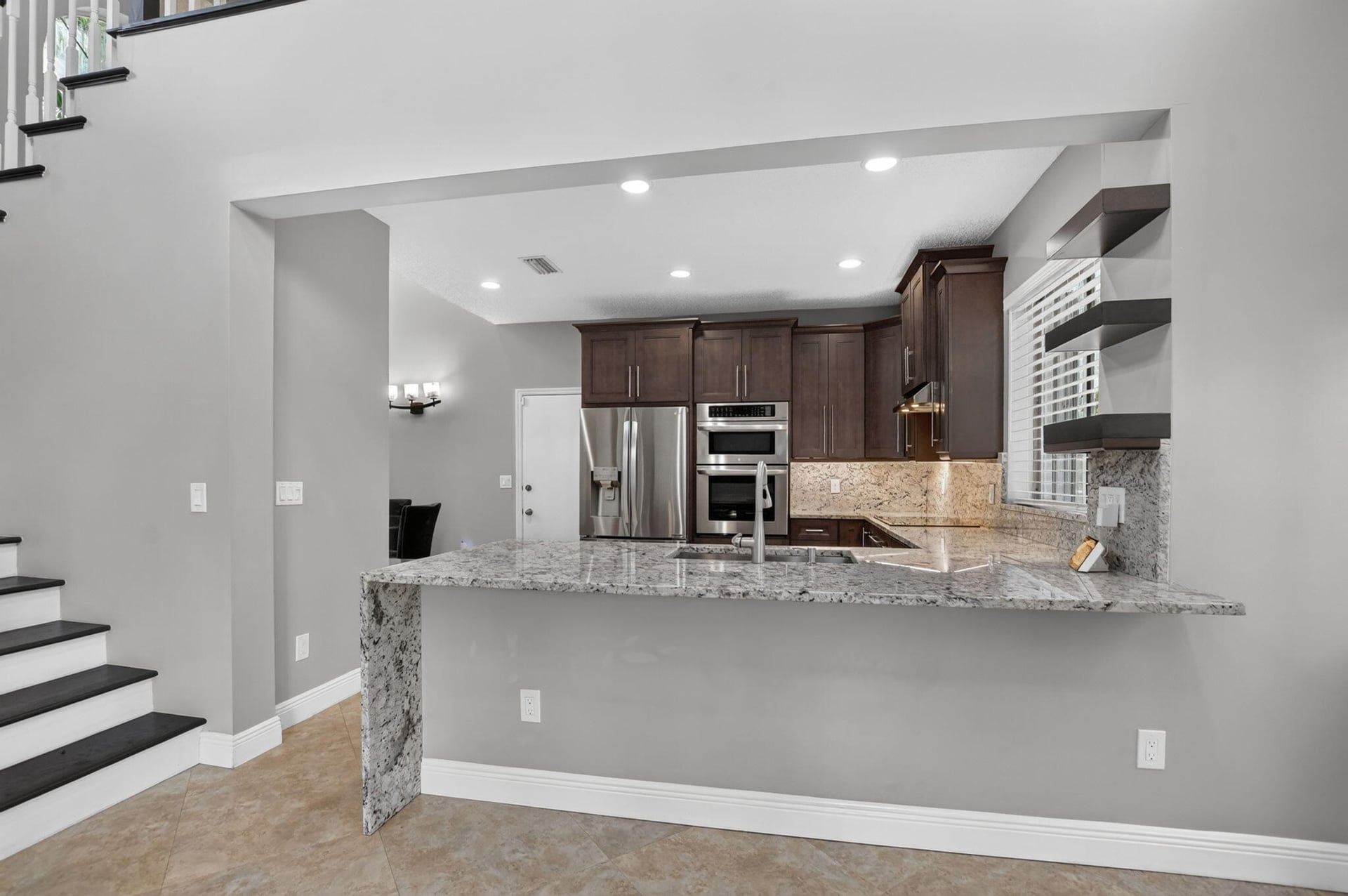 Residence photo 28