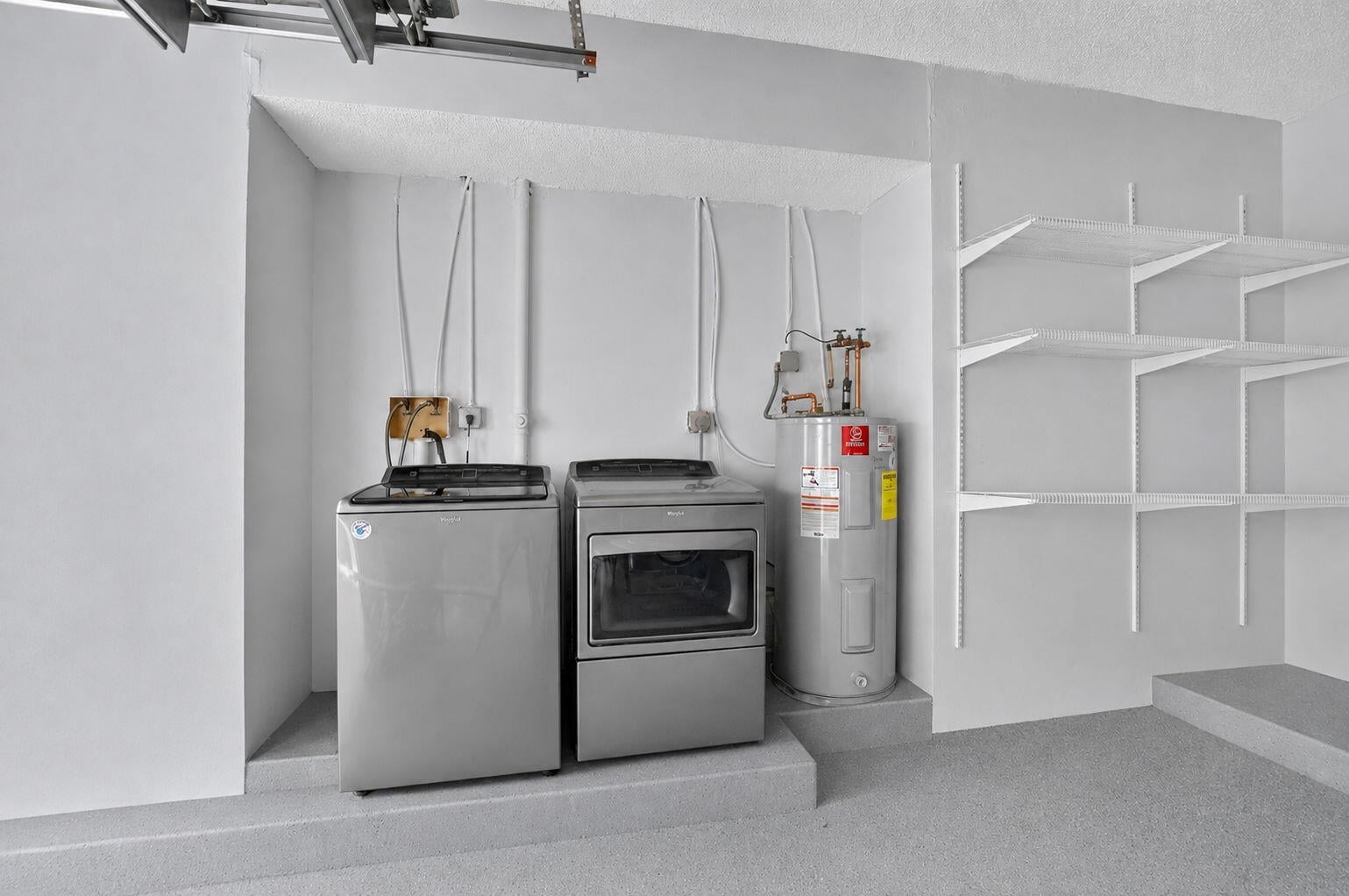 Residence photo 37