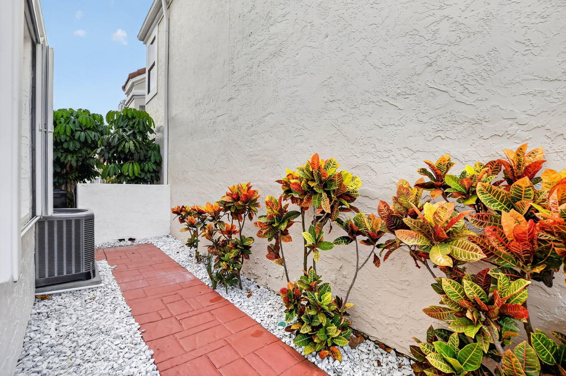 Residence photo 39