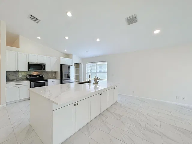 Residence photo 9