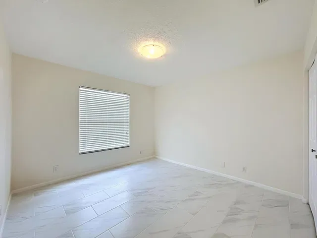 Residence photo 13