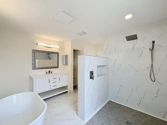 Residence photo 18