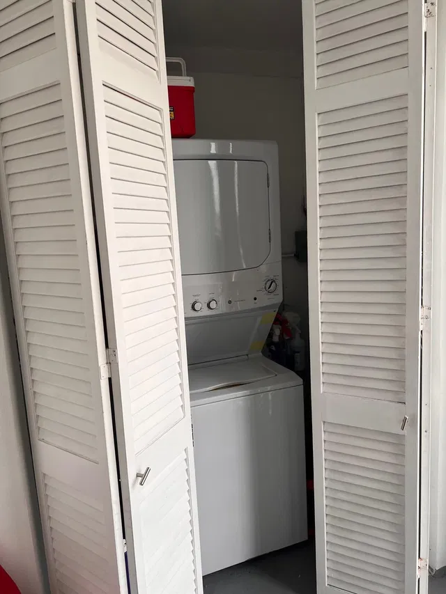 Unit 203 photo 13