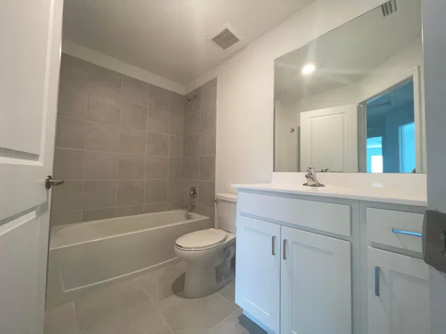  Residence photo 12