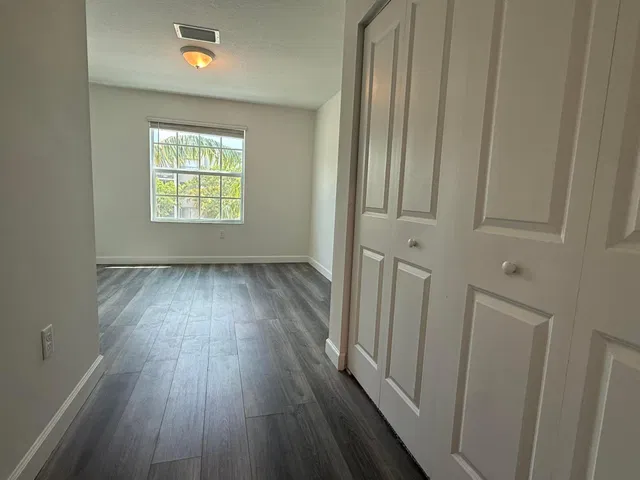  Residence photo 14