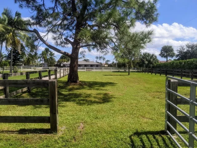 Unit ~ Barn & Guest House photo 26