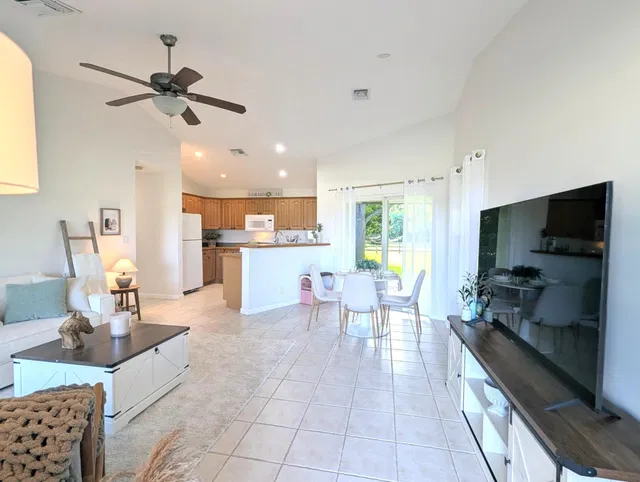 Unit ~ Barn & Guest House photo 36