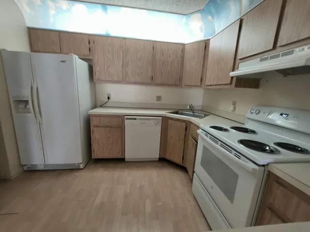 Unit A-2 photo 5