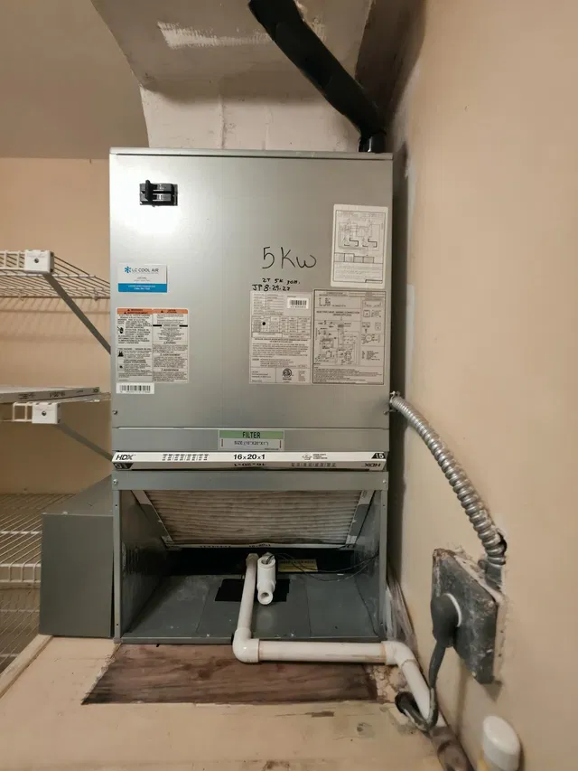Unit A-2 photo 23