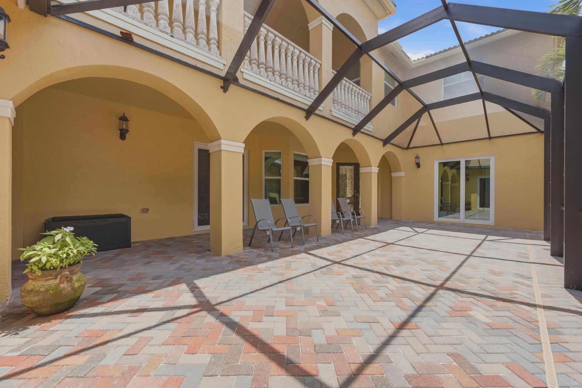 Residence photo 10