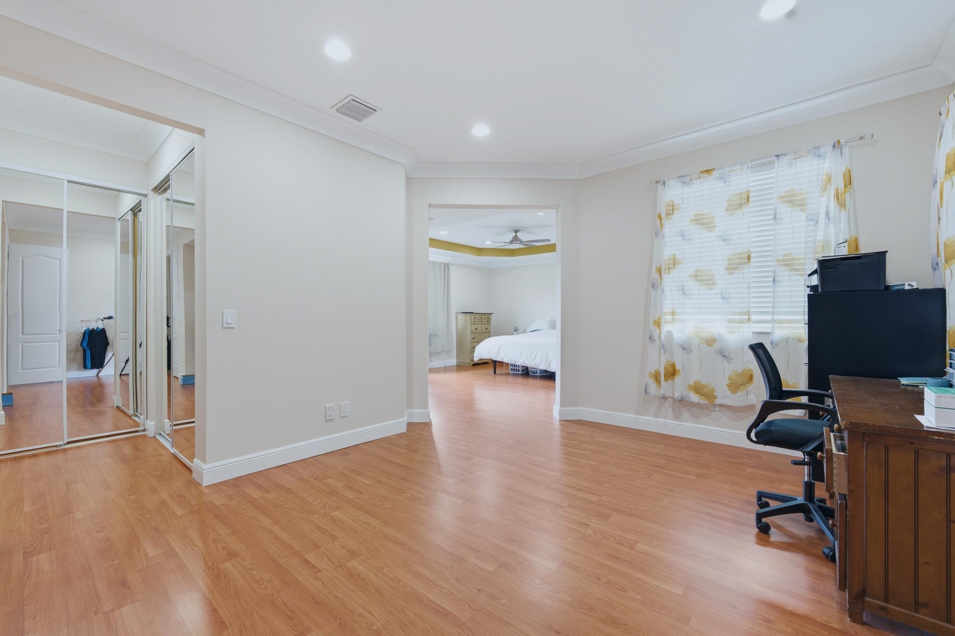 Residence photo 23