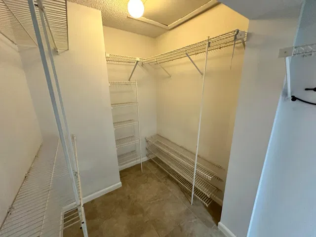 Residence photo 6