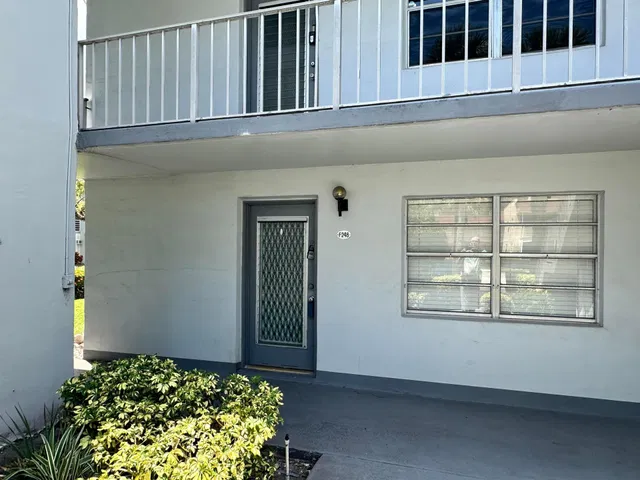 Residence photo 2