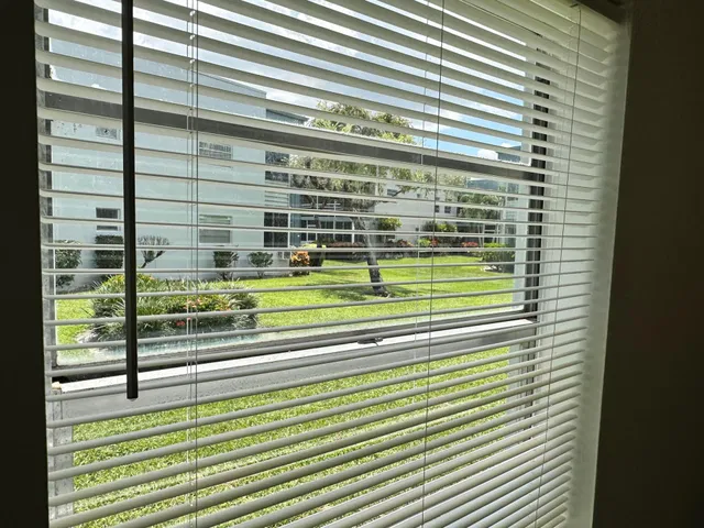 Residence photo 6