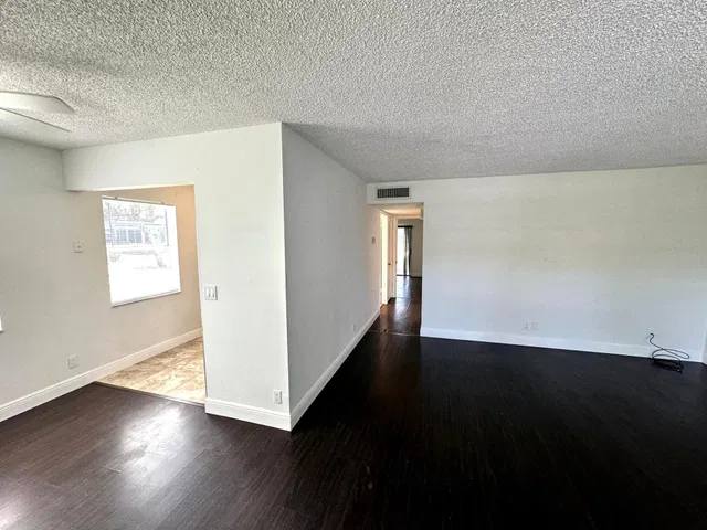 Residence photo 10