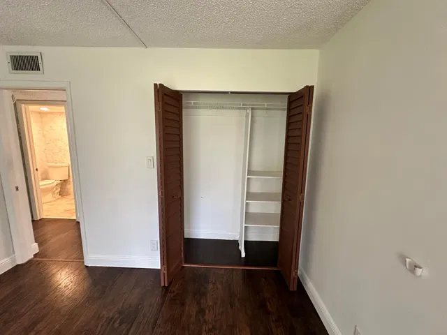 Residence photo 18