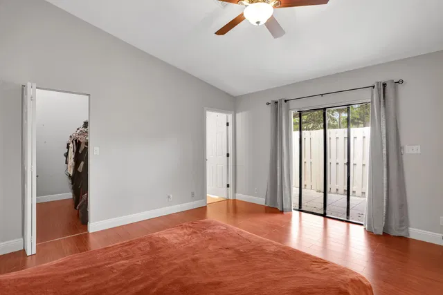 Residence photo 4