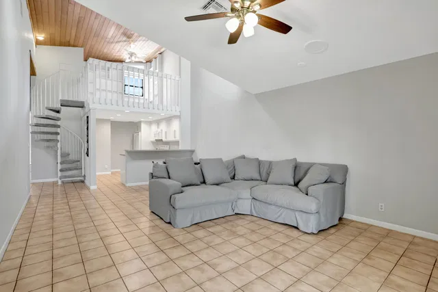 Residence photo 18