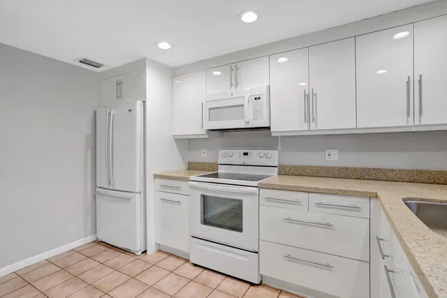 Residence photo 23