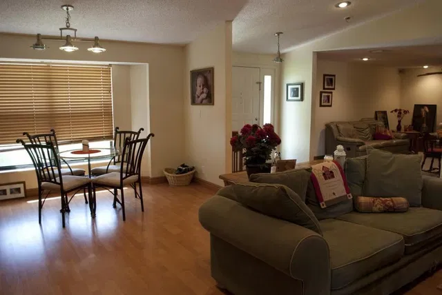 Residence photo 9