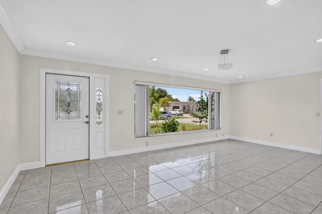 Residence photo 4
