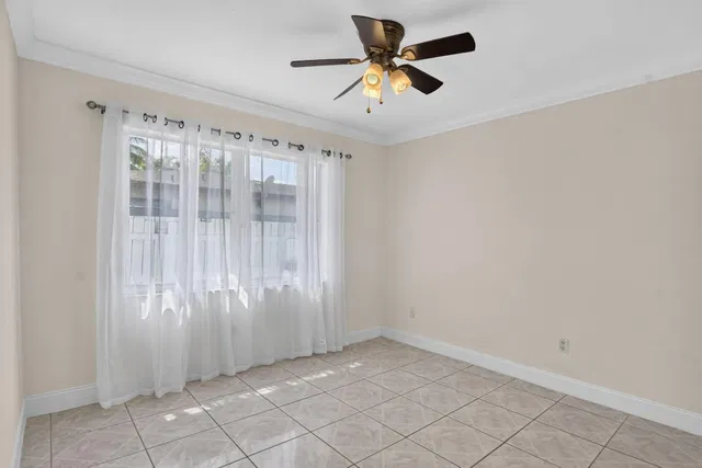 Residence photo 23