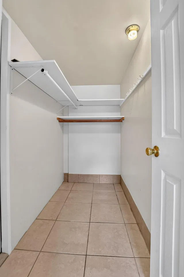 Residence photo 30