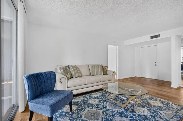 Unit 205 photo 2