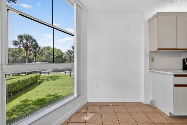 Unit 205 photo 6
