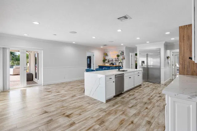 Residence photo 6