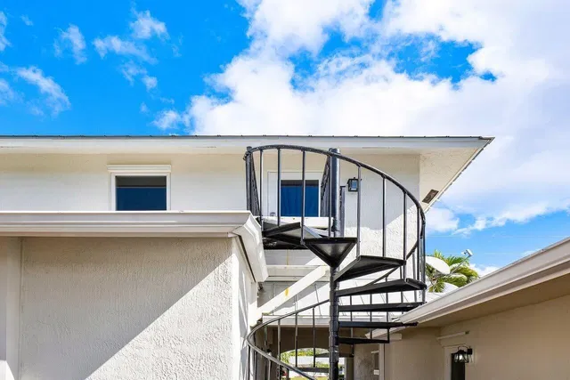 Residence photo 43
