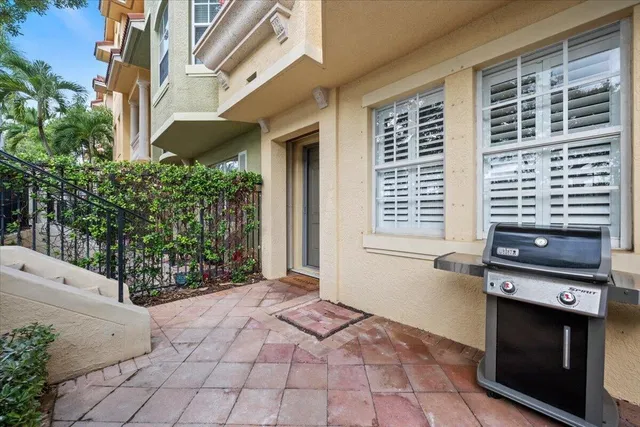 Residence photo 4
