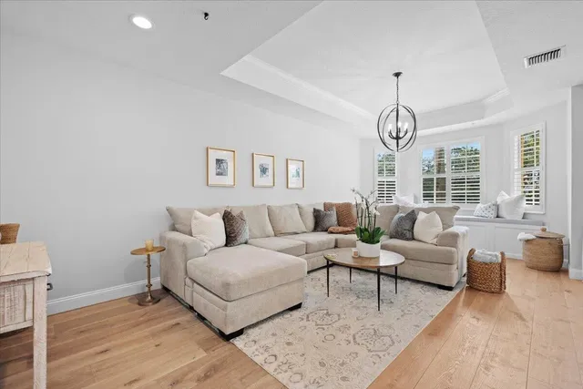 Residence photo 18