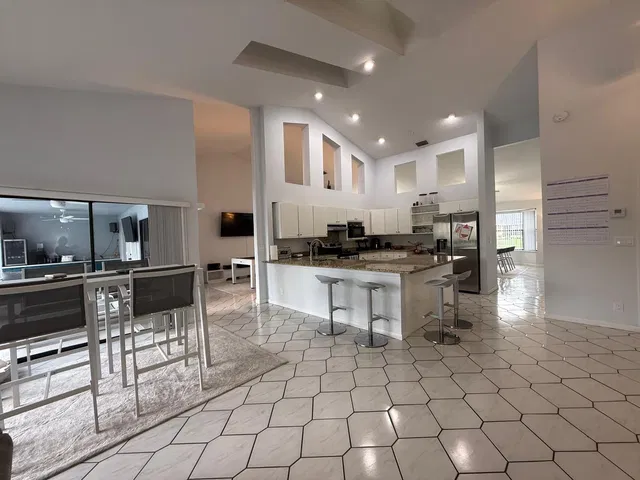 Residence photo 13