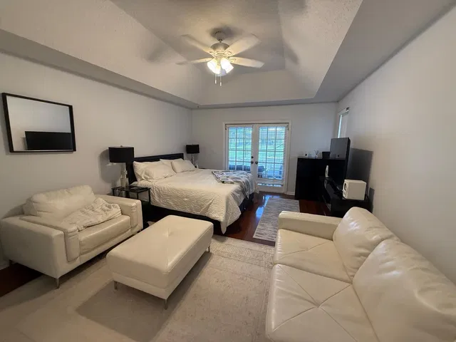 Residence photo 32