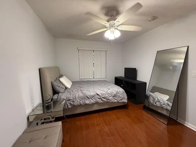 Residence photo 57