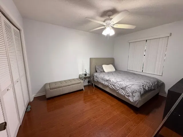 Residence photo 65