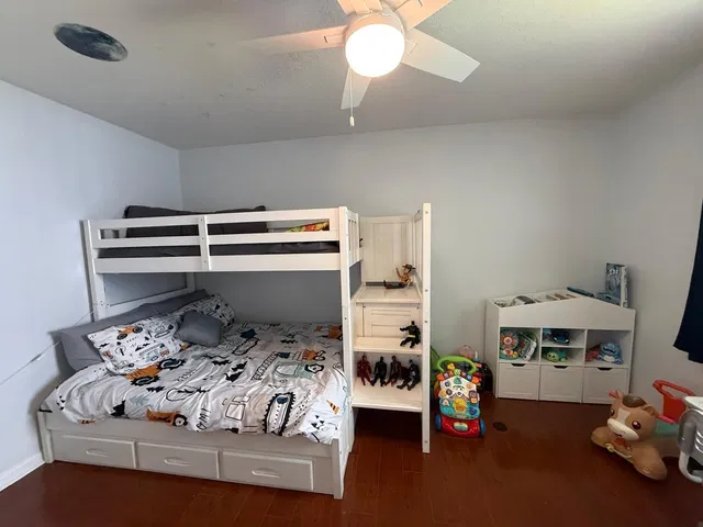 Residence photo 66