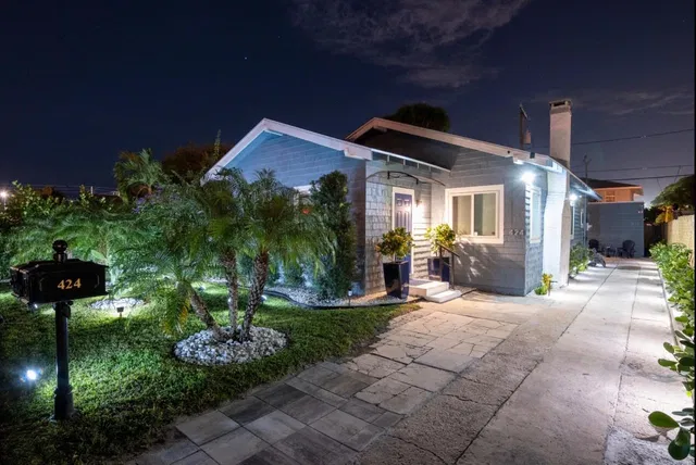 West Palm Beach Residence photo 2