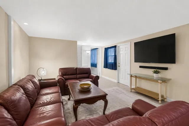 West Palm Beach Residence photo 13