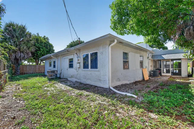 West Palm Beach Residence photo 21